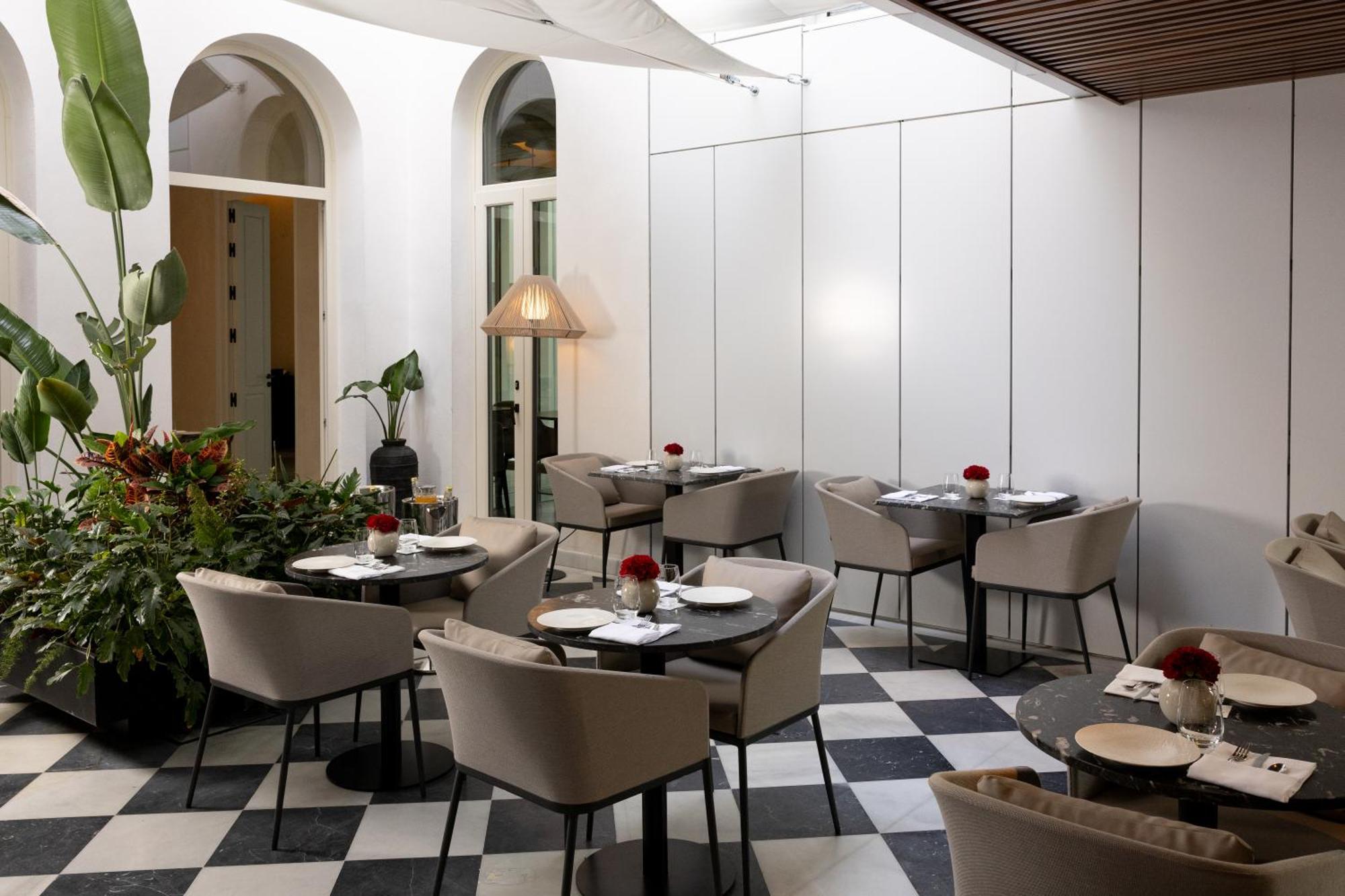 Mercer Plaza Sevilla 5 Gl Kültér fotó