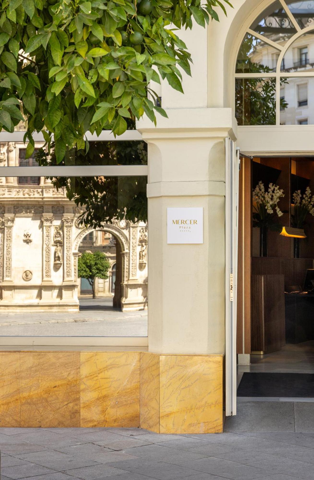 Mercer Plaza Sevilla 5 Gl Kültér fotó